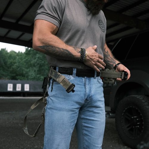 GBRS GROUP V3 INNER BELT on matala profiilinen sisävyö, joka yhdistää mukavuuden ja käytännöllisyyden, ja toimii myös IWB-holstereiden tukena.