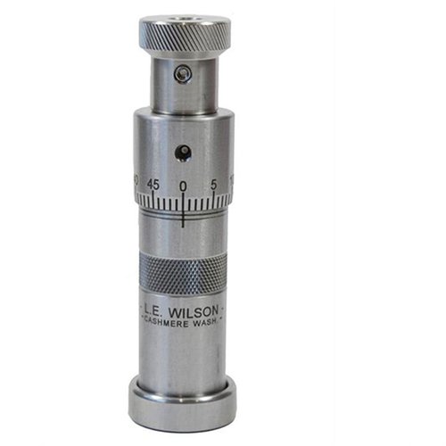 L.E. Wilsonin Micrometer Top Bullet Seater Die tarjoaa tarkkaa luodin istutussyvyyden säätöä kestävästä ruostumattomasta teräksestä, helppokäyttöinen ja mukana kuljetettava.
