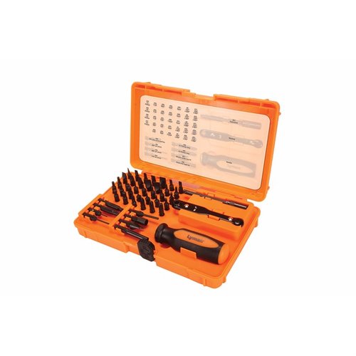 Lyman Master Gunsmith Tool Kit tarjoaa 45 erikoistyökalua, jotka mahdollistavat tarkat ja turvalliset korjaukset sekä huollot aseillesi.