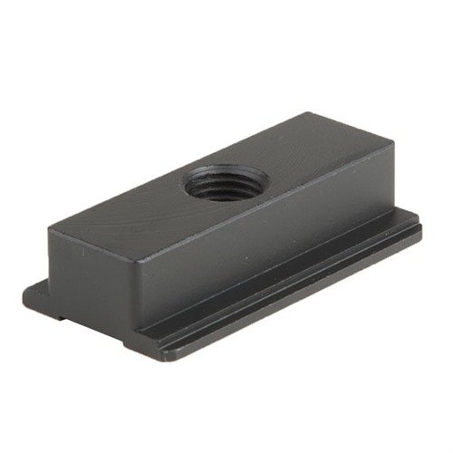 SIGHT PRO & RANGEMASTER SIGHT MOVER SLIDE SHOES tarjoavat ainutlaatuisen kiinnityksen eri aseille, varmistaen tarkkuuden ja turvallisuuden aseiden säädöissä.