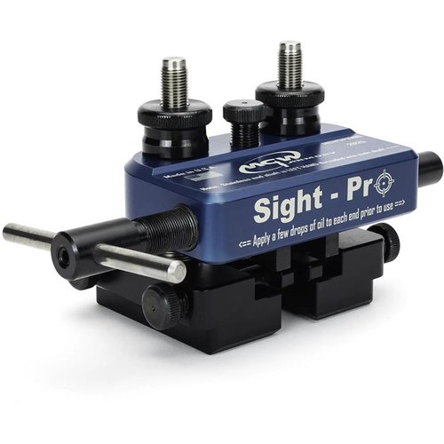 SIGHT PRO SIGHT MOVER on tärkeä työkalu asekorjaajille, joka mahdollistaa tarkat ja turvalliset sightien vaihdot ainutlaatuisen puristusmuotoilun avulla.
