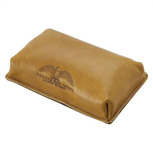 NO. 16 Brick Bag on kaunis, käsintehty nahkareppu, joka mahdollistaa kiväärin liukumisen vapaasti. Täydellinen tuki kyynärvarrelle tai kyynärpäälle.