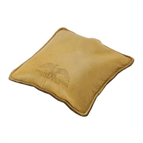 NO. 18 Pillow Bag on käsintehty, sileä nahkainen laukku, joka tarjoaa erinomaisen tuen ja liukuu helposti, täydellinen ampuma-asennon parantamiseen.