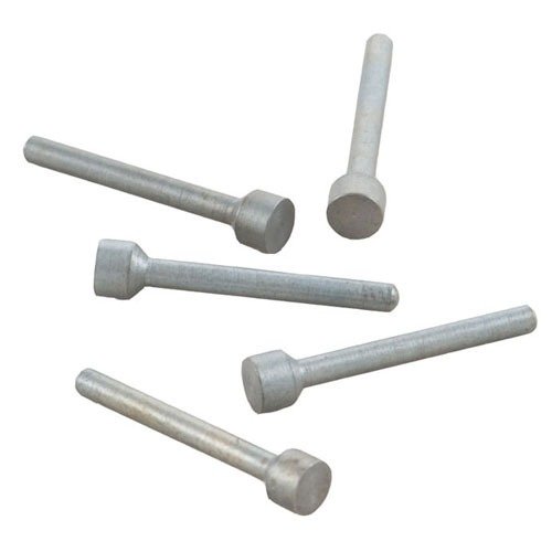 RCBS:n Headed Decapping Pins -pakkaus (5 kpl) tarjoaa luotettavaa ja tehokasta dekappausratkaisua, yhteensopivia useimpien expander-decapping- ja decapping-varsien kanssa.