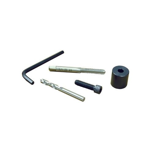 Redding Stuck Case Removal Kit sisältää kaikki tarvittavat työkalut, kuten poranterän, tapin, pultin ja avaimen, helpottaen jumittuneiden patruunoiden poistamista.
