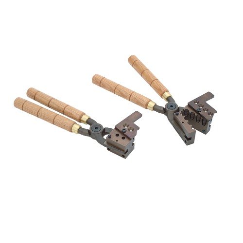 REDDING/ MOULD HANDLES ovat kestäviä ductile iron -valmisteisia kahvoja, joissa on tukevat puukahvat, yhteensopivia SAECO-muottiblokkien kanssa (1-8 kammio).