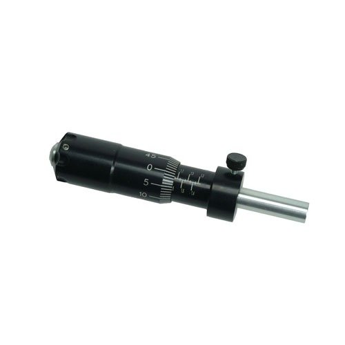 SINCLAIR Micrometer Attachment L.E. Wilson Case Trimmerille mahdollistaa tarkat säädöt 0.001 tuuman välein ja lukituksen, mikä helpottaa erilaisten trimmiten pituuksien käyttöä.