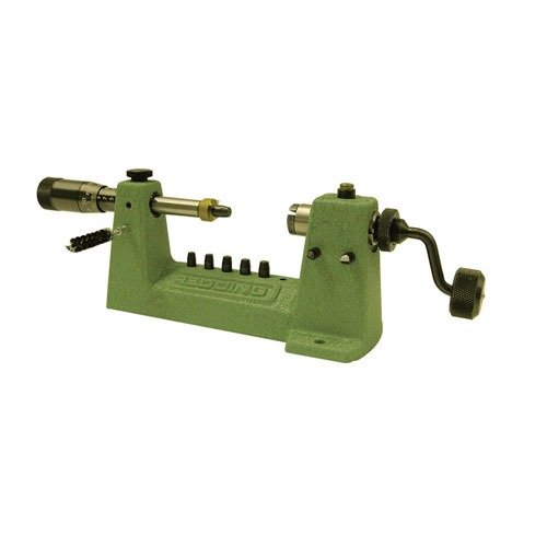 Reddingin CASE TRIMMER W/ MICROMETER tarjoaa tarkan .001 tuuman säätömahdollisuuden, helpon käytön ja kestävän valuraaminsa ansiosta se soveltuu pitkille patruunoille.