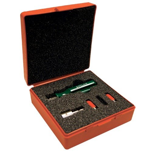 Sinclair Deluxe Primer Pocket Uniformer Kit takaa tasaisen syvyyden ja suoristaa pohjan, parantaen sytytyksen johdonmukaisuutta. Mukana käsikahva ja säilytyskotelo.