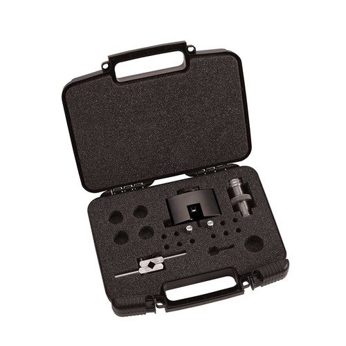NT-4000 PREMIUM NECK TURNING KIT sisältää Deluxe Neck Turning Toolin, neck expander die:n ja kaikki tarvittavat tarvikkeet tarkkuuden parantamiseen.
