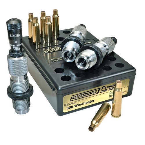 Reddingin PREMIUM FULL LENGTH DIE SET 308 WIN tarjoaa tarkkuutta Carbide Size Buttonin ja Bullet Seating Micrometern avulla, täydellinen valinta ammuntaan.