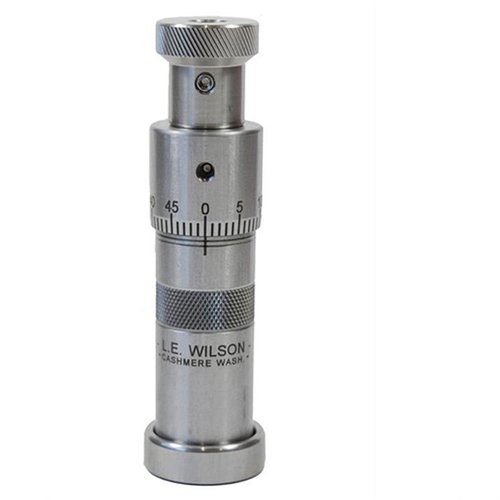 L.E. Wilsonin Micrometer Top Bullet Seater Die tarjoaa tarkkaa luodin istutusta, kestävästä ruostumattomasta teräksestä ja 0.001" säätöasteikolla.