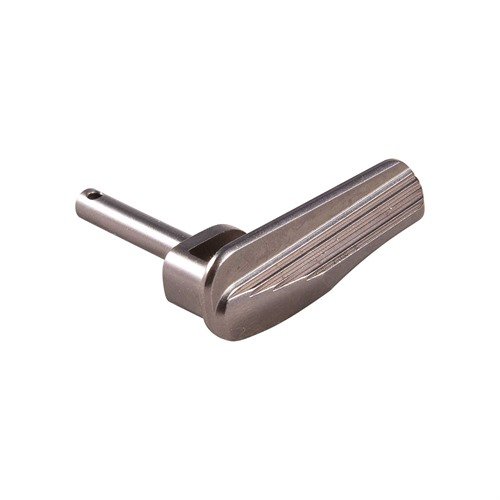 SAFETY LEVER STEEL on kestävä ja luotettava lisävaruste Beretta USA:n Model 92:lle, joka parantaa turvallisuutta ja tarkkuutta ampumaolosuhteissa.