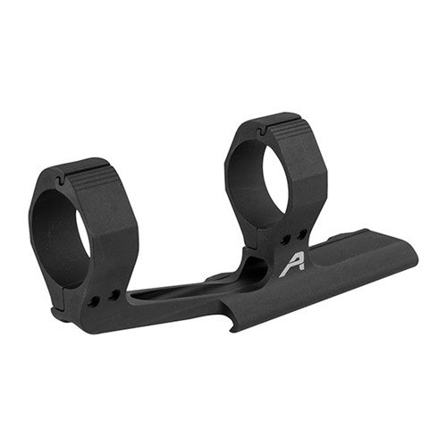 Aero Precisionin Ultralight SPR Scope Mounts tarjoavat kevyen ja kestävän rakenteen, erinomaisen iskuvaimennuksen ja parannetun silmän etäisyyden AR-tyyppisille aseille.