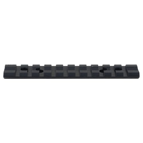 MOSSBERG 500 BASE SYSTEM tarjoaa erinomaisen perustan Mossberg 500 -haulikkollesi, parantaen tarkkuutta ja mukautettavuutta ampumakokemuksessa.